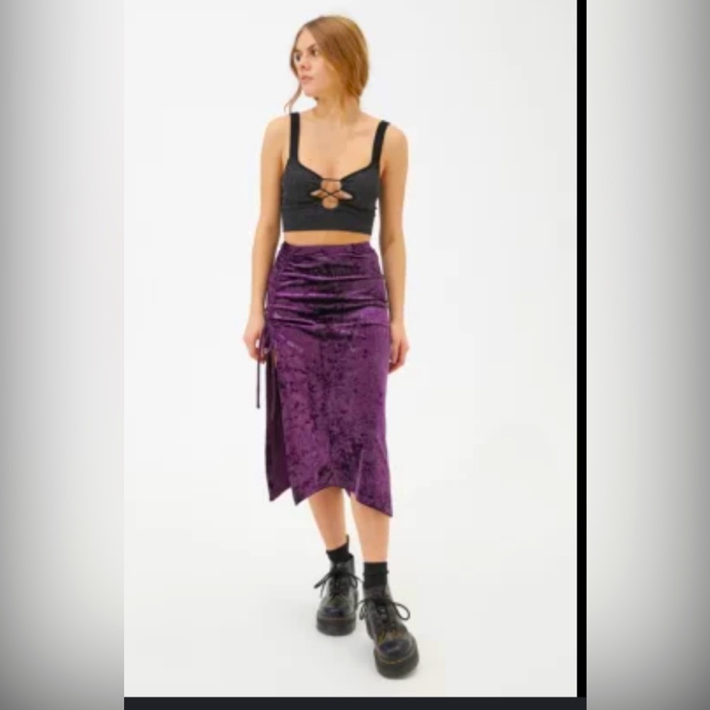 UO Gracie Purple Velvet High-Slit Midi Skirt